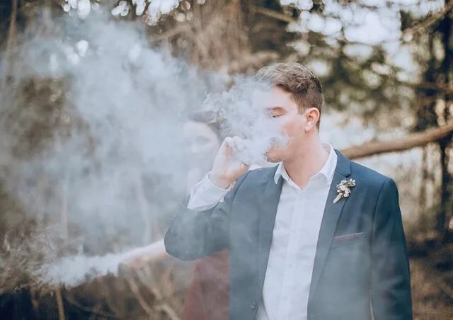 Nnno!! Nnno!! Do not smoke the smoke sticks