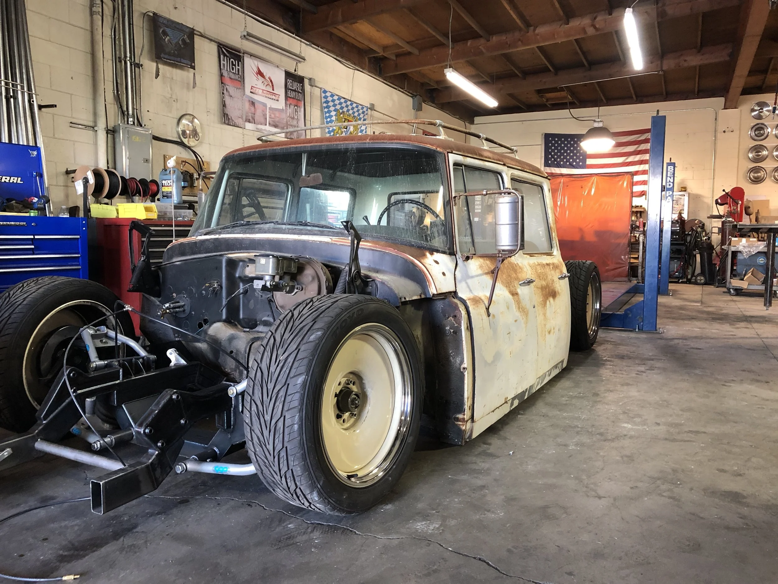 1963 International Harevester Crewcab Travelette Slammed Bagged Patina LS3 Crew Cab