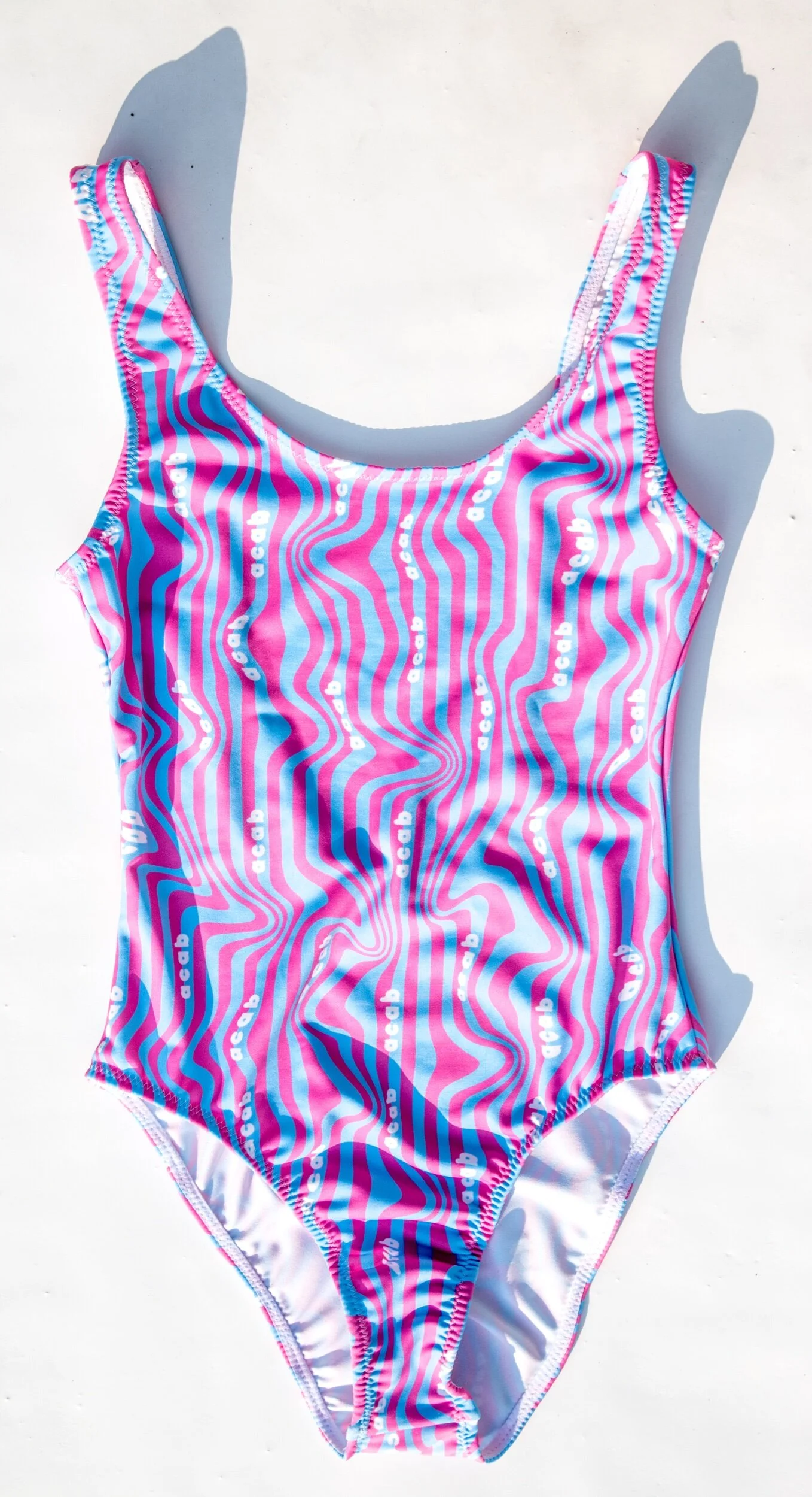 92FD6D7F-579F-4909-89C4-2D898329E4C7