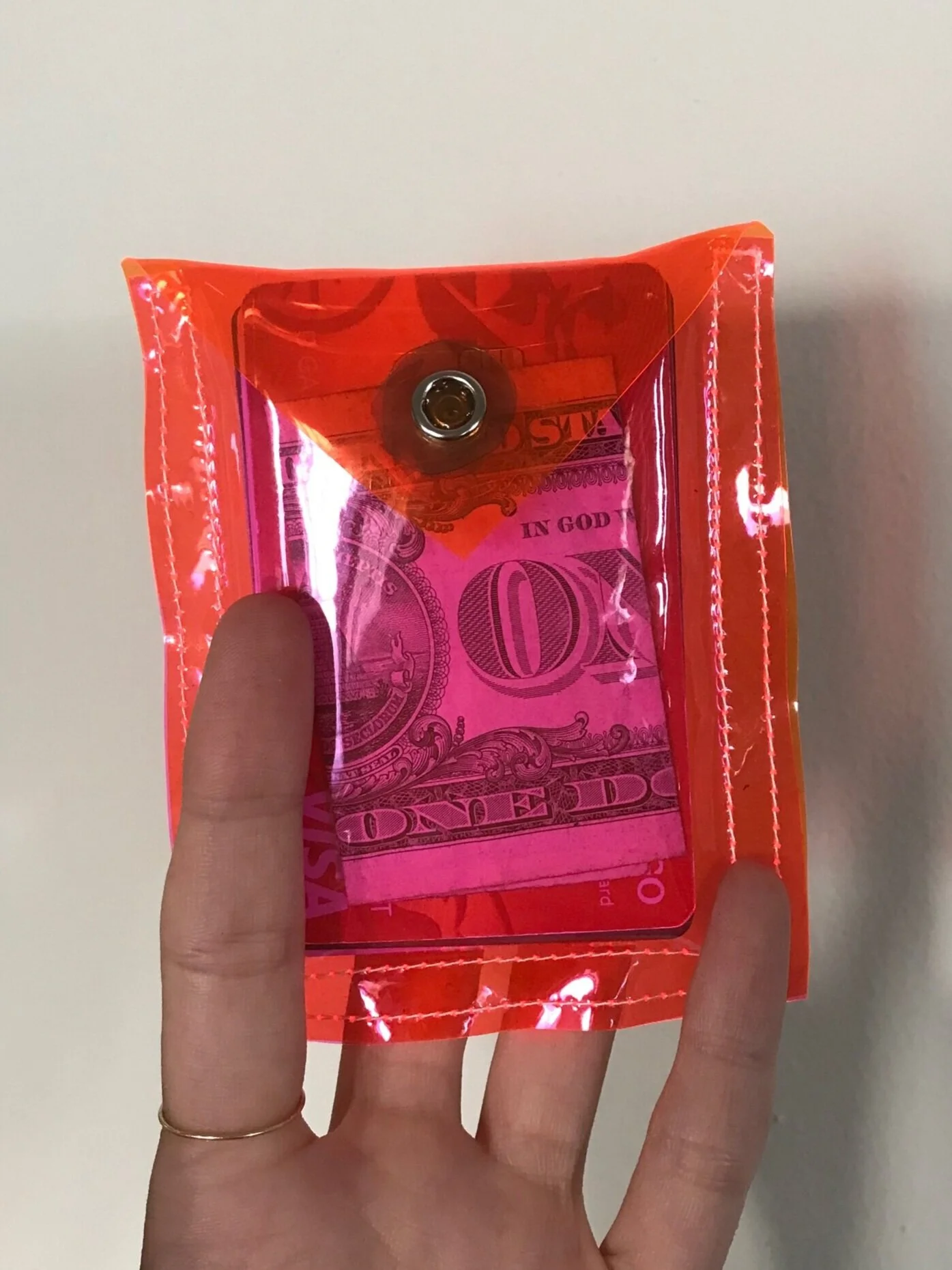 C3647D81-EF3D-48FD-80D7-6B4184E952CC