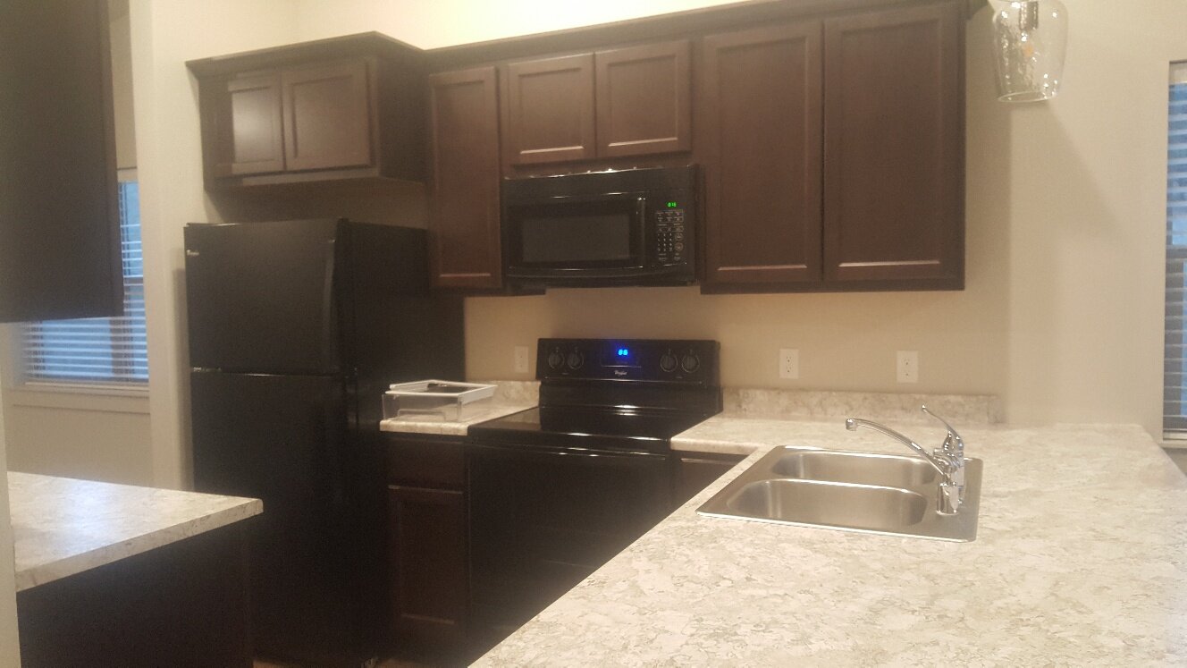 Kitchen #1201.jpg