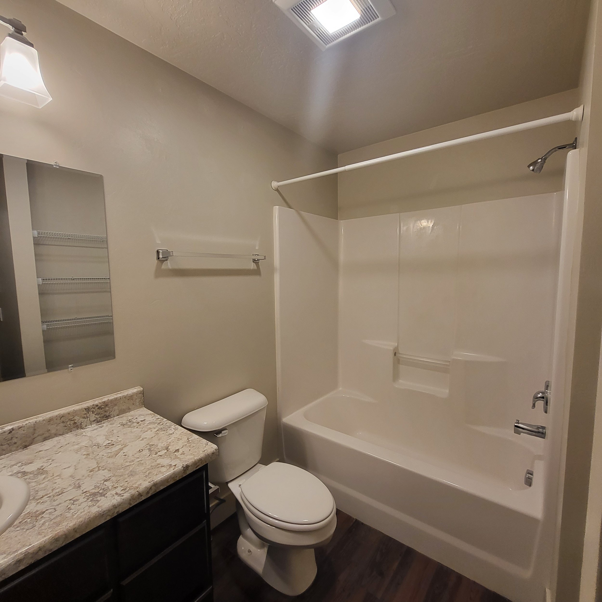 Bathroom #1202.jpg