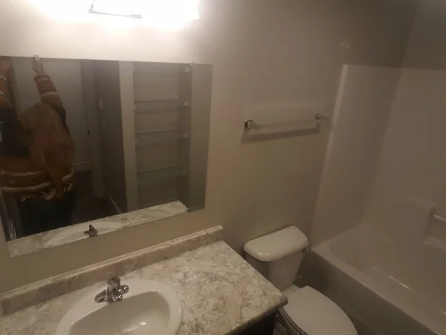 Bath #1201.jpg