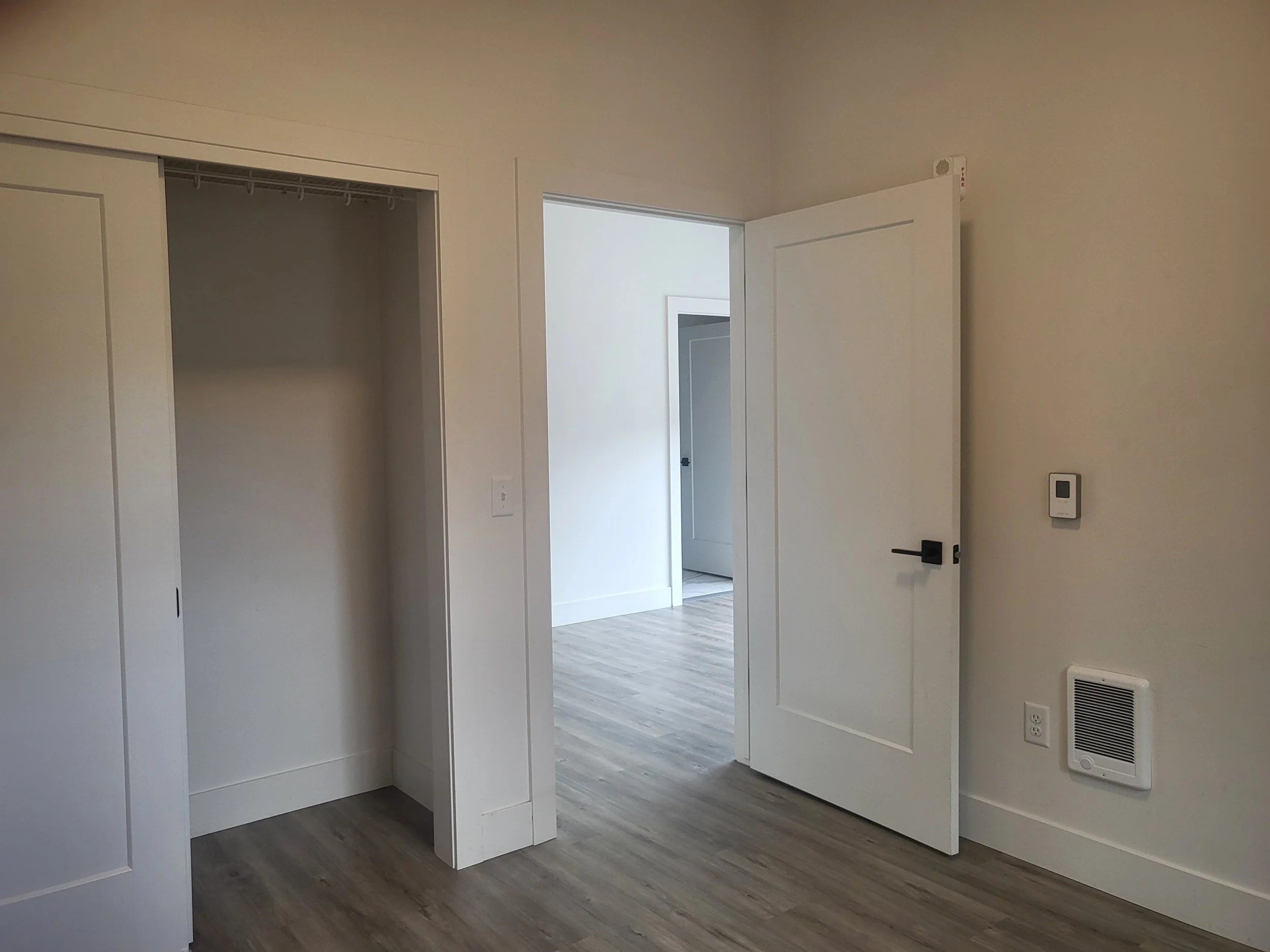 #101 Bedroom 2.jpg