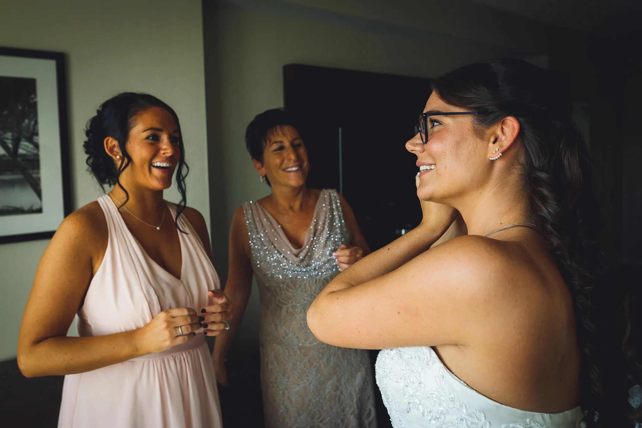 Moshulu-Wedding-Photographer-0015.jpg
