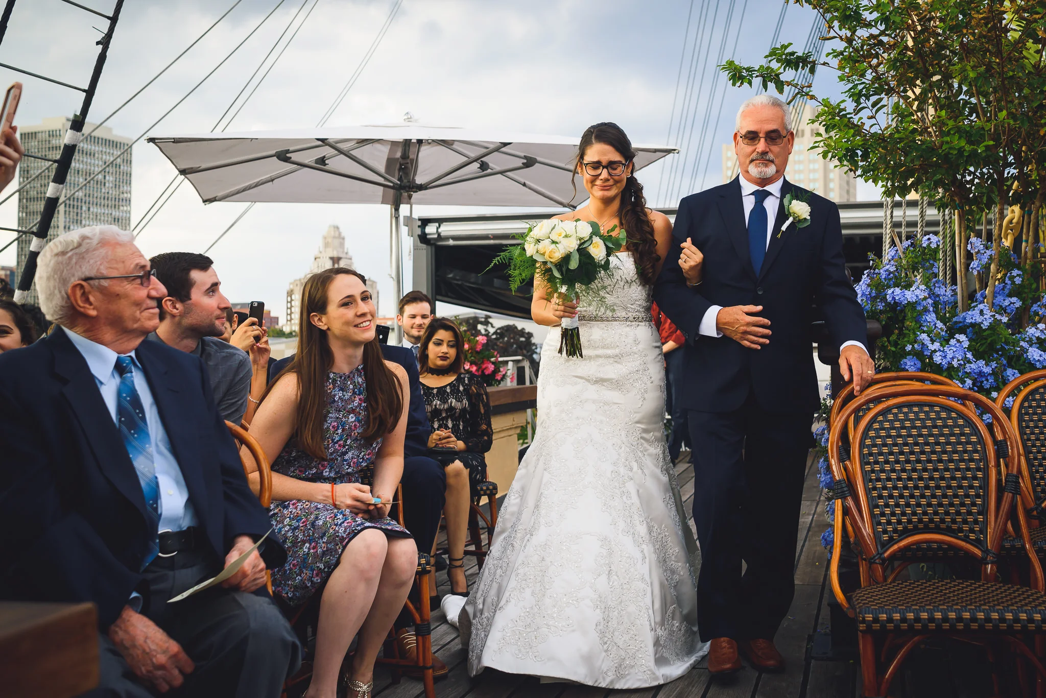 Moshulu-Wedding-Photographer-0032.jpg