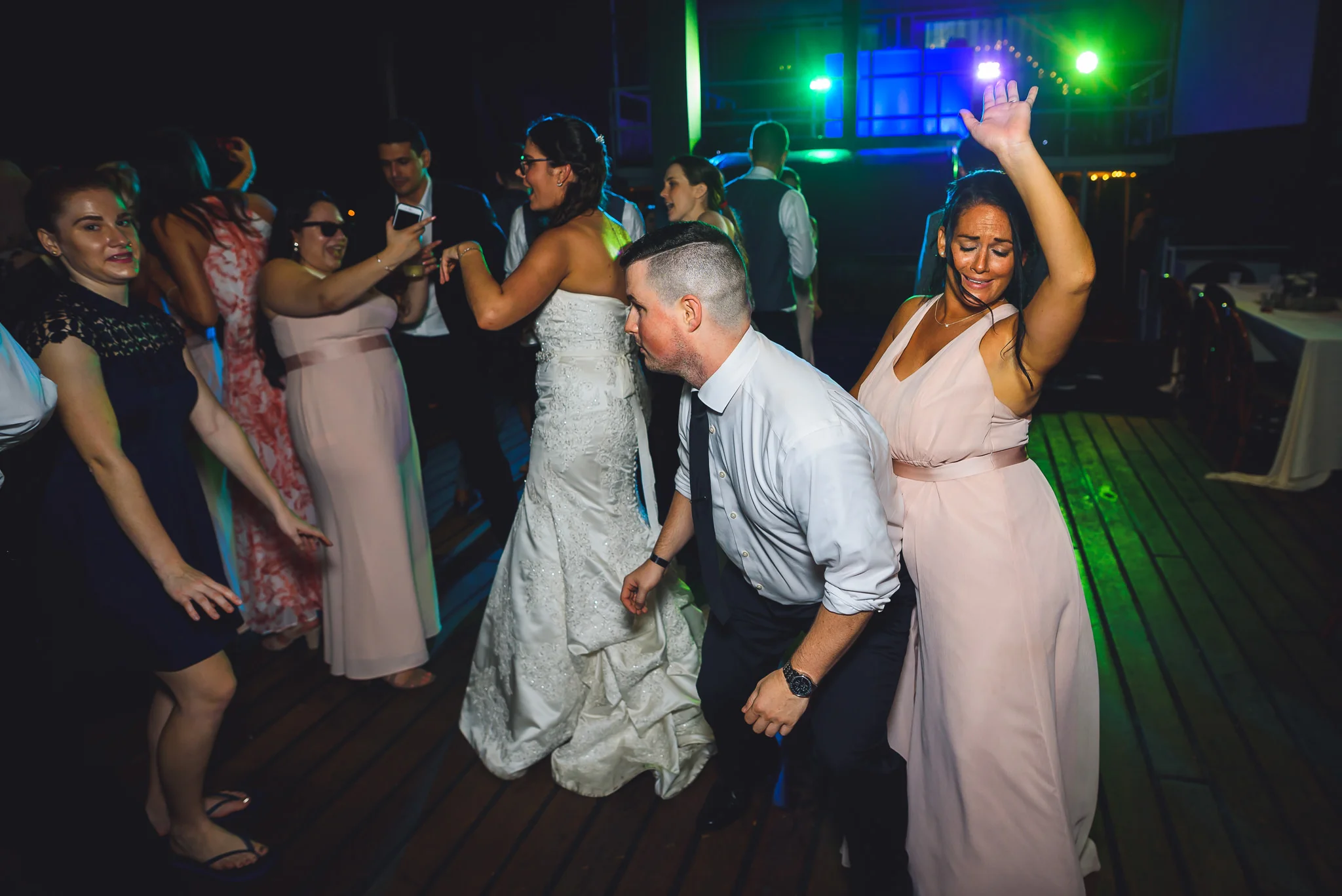 Moshulu-Wedding-Photographer-0074.jpg