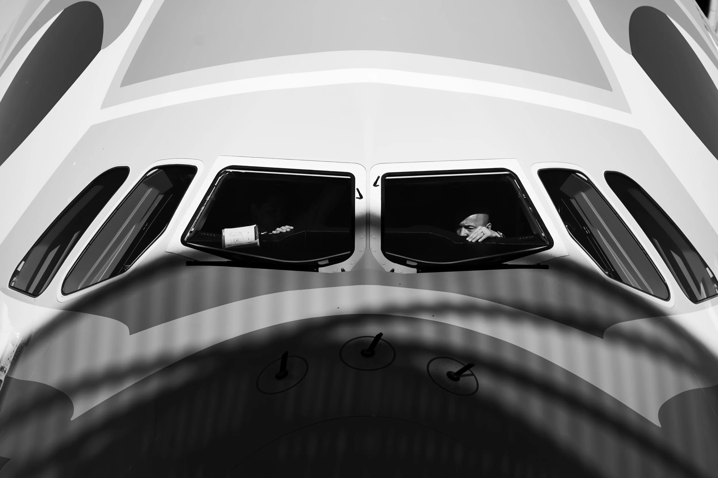 airbus-ANA-A380-taxi-black-white.jpg