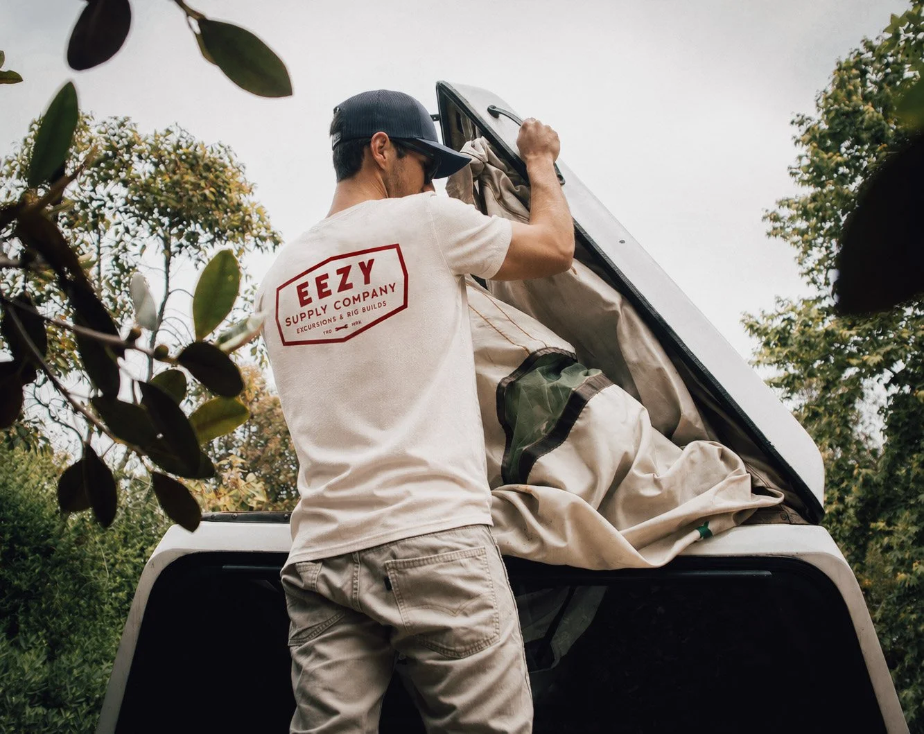 2026.EEZY.TEES.LIFESTYLE-3 copy.jpg