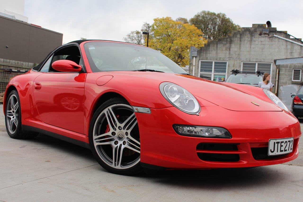 Porsche 911 Carrera