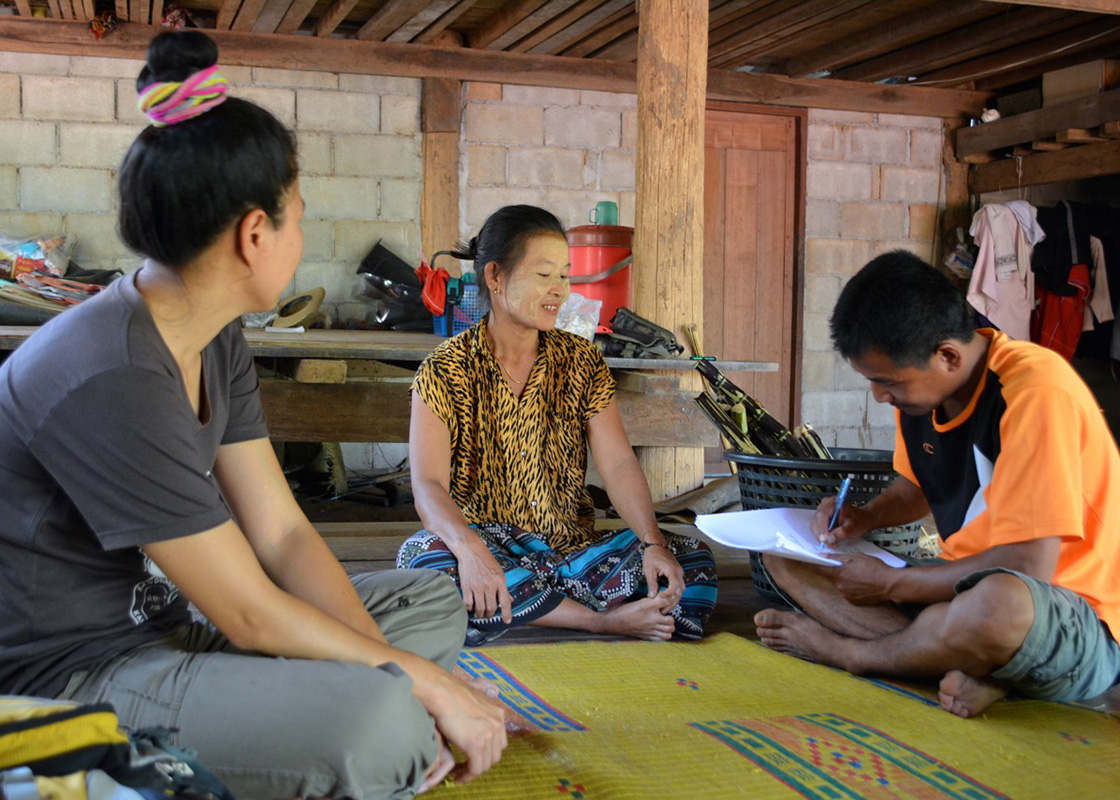 Taweeke and Piyawan interviewing another SODIS X user in Moraka community
