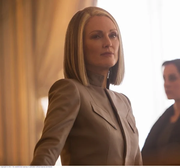 PRESIDENT COIN/JULIANNE MOORE