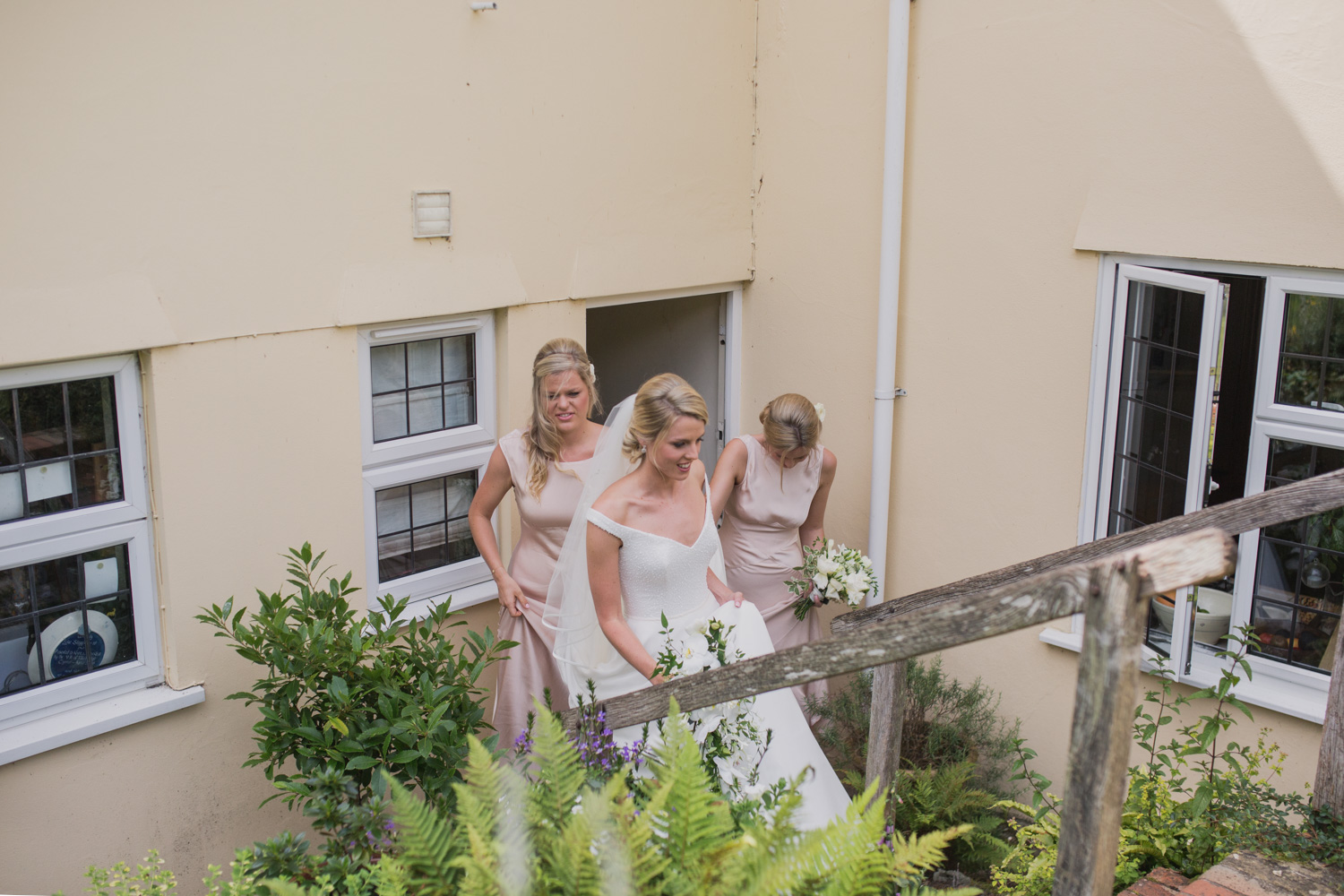 Salisbury_Cathedral_Wedding_Photography-23.jpg