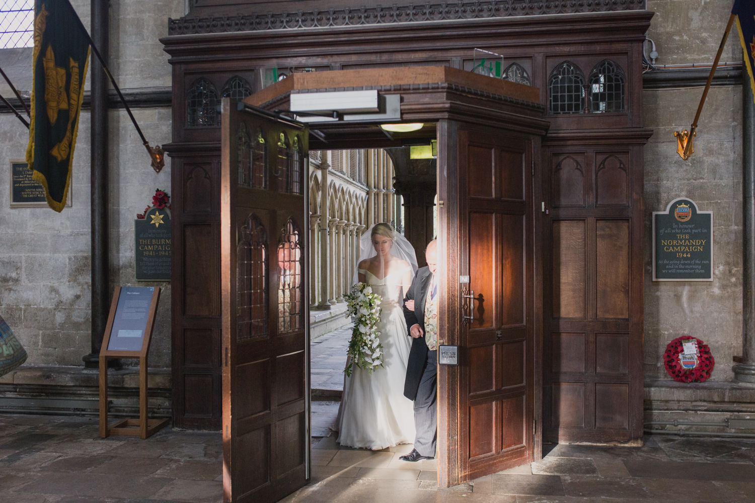 Salisbury_Cathedral_Wedding_Photography-30.jpg