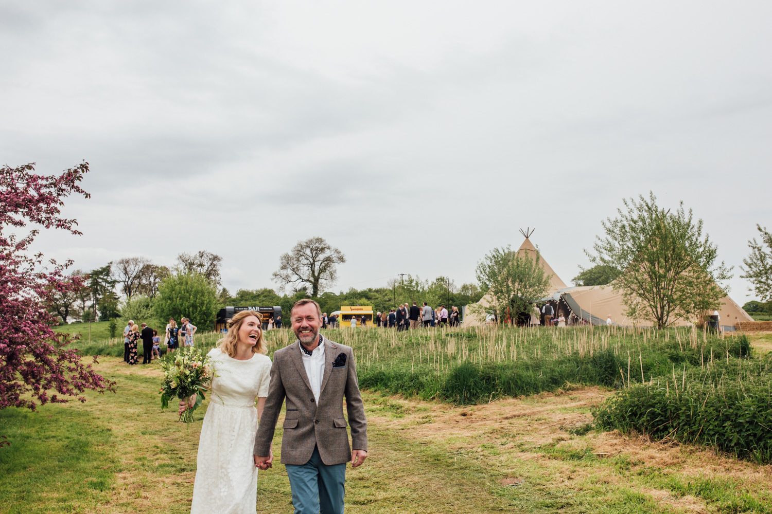 ShropshireTipiWeddingPhotographer-37.jpg
