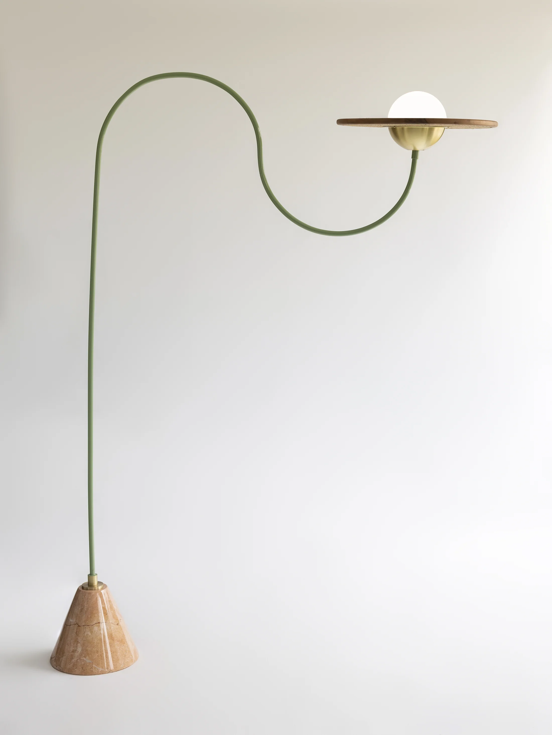 IMG_CassiniFloorLampGreen_Merve_Kahraman_2019_02..jpg