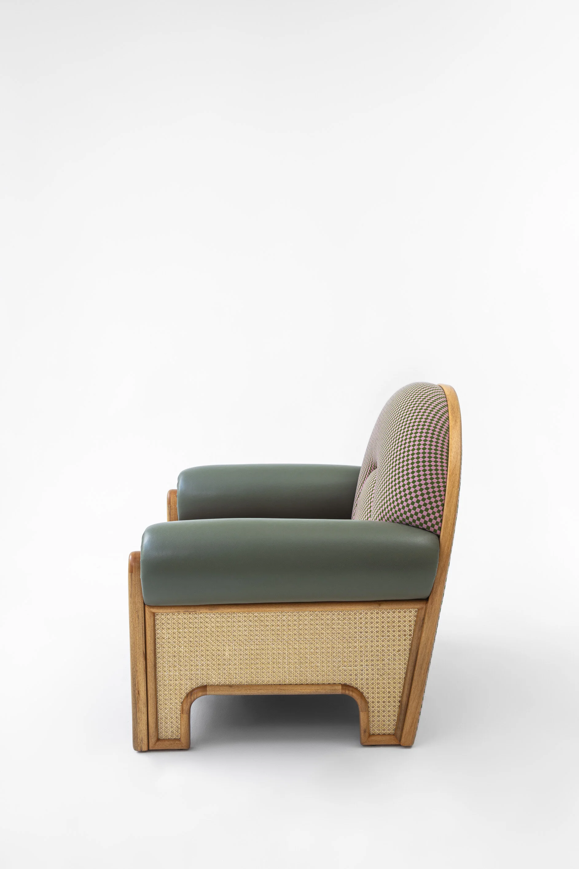 MerveKahraman_NgeneArmchair_Checked_3.jpg