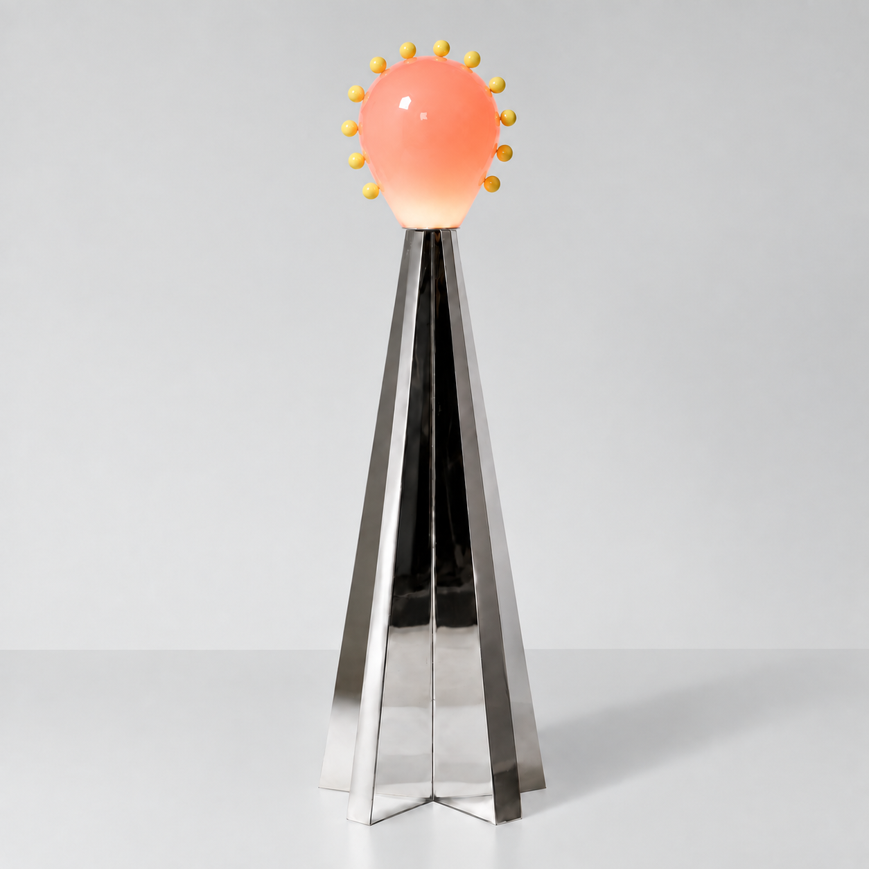 merve-kahraman-chicklet-floor-lamp-front-view-lit.png