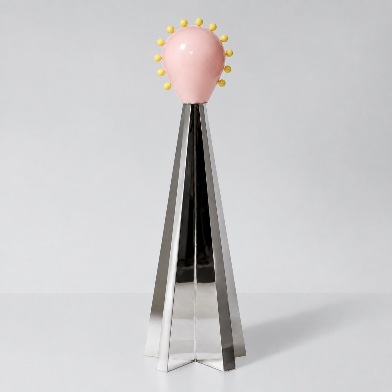 merve-kahraman-chicklet-floor-lamp-front-view.png