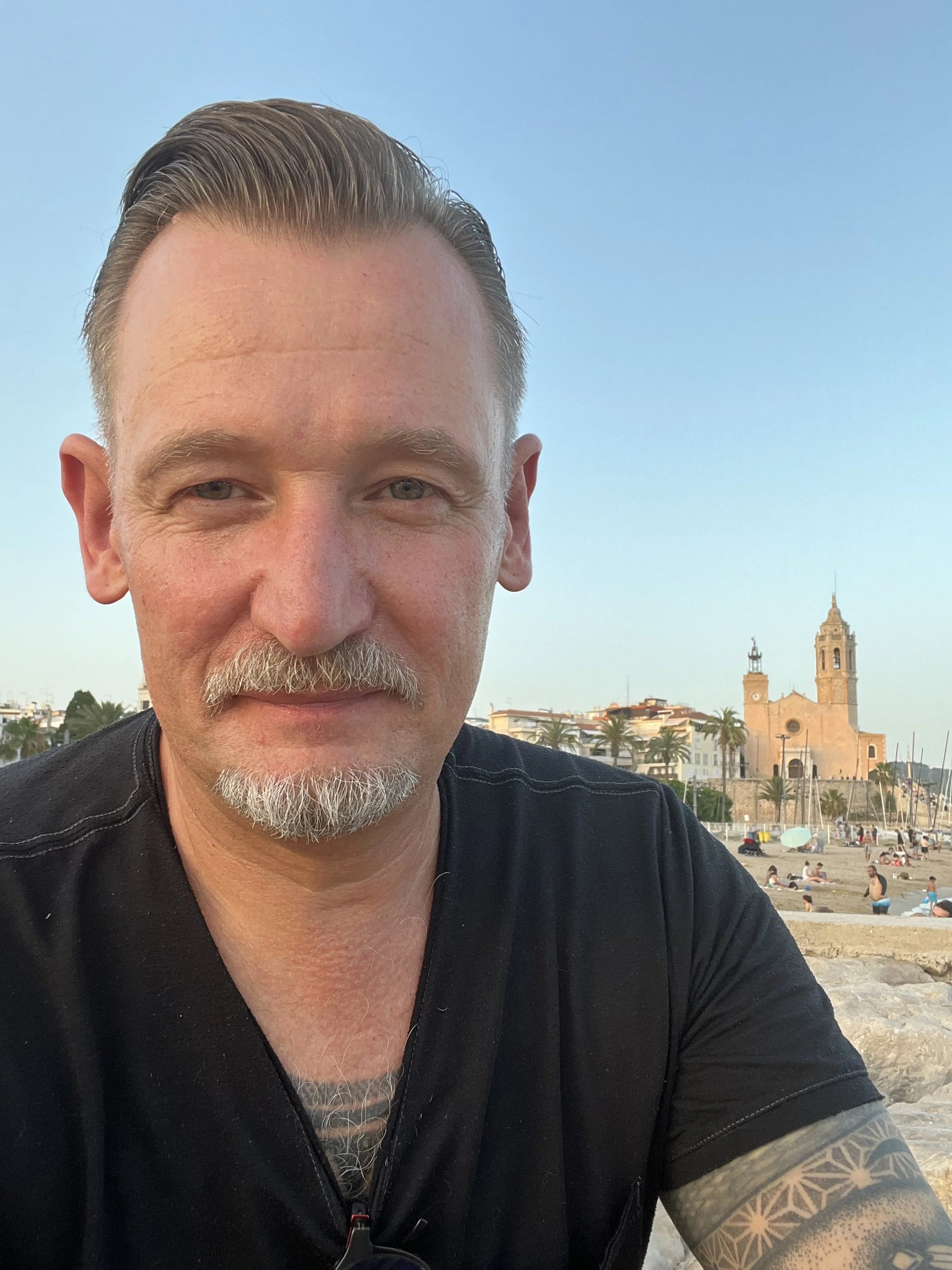 Tony Fox, psychic tarot reader