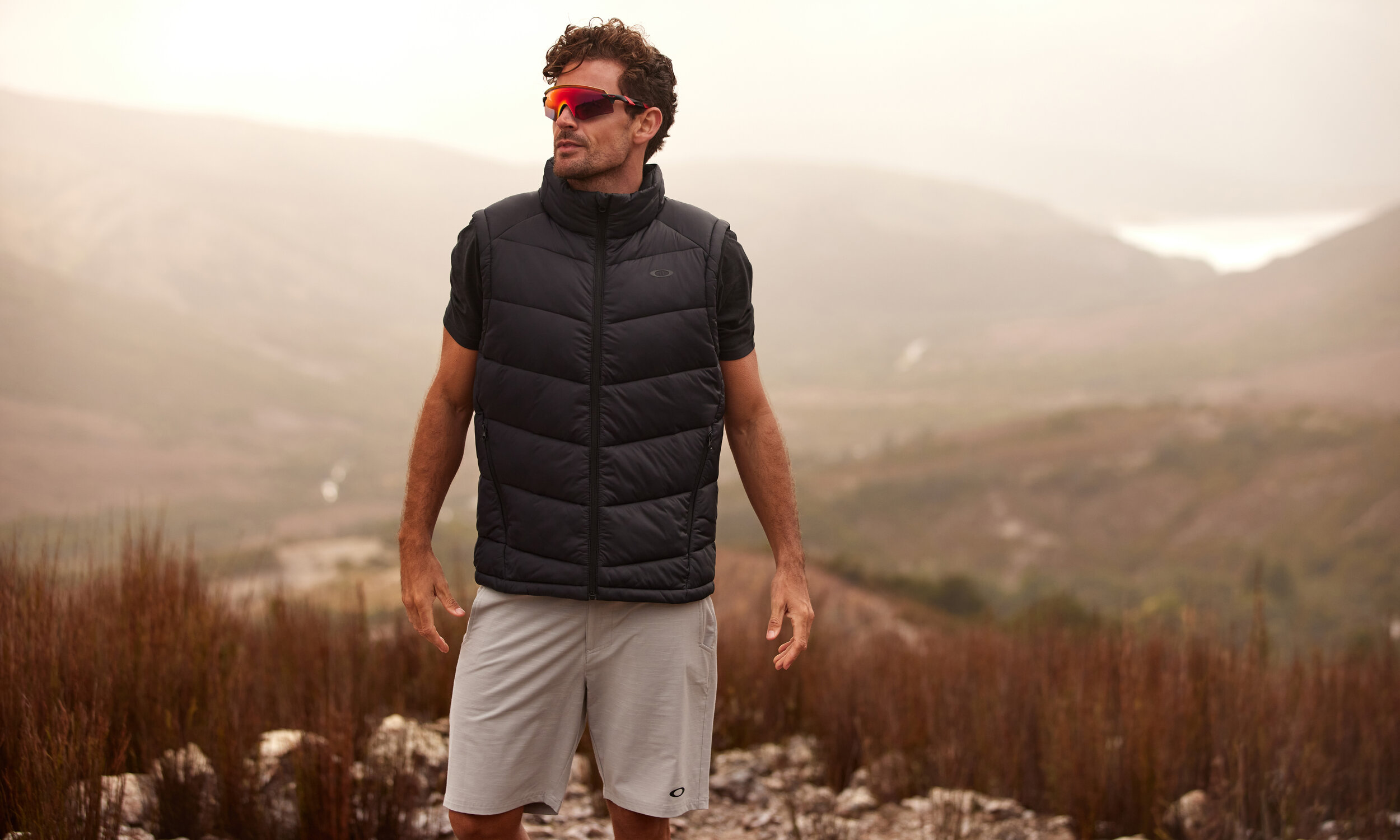 2021FEB_ICONIC_SC_TAS_MENS OAKLEY_CARD_14597.jpg