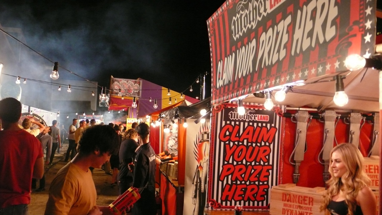 Side show alley set