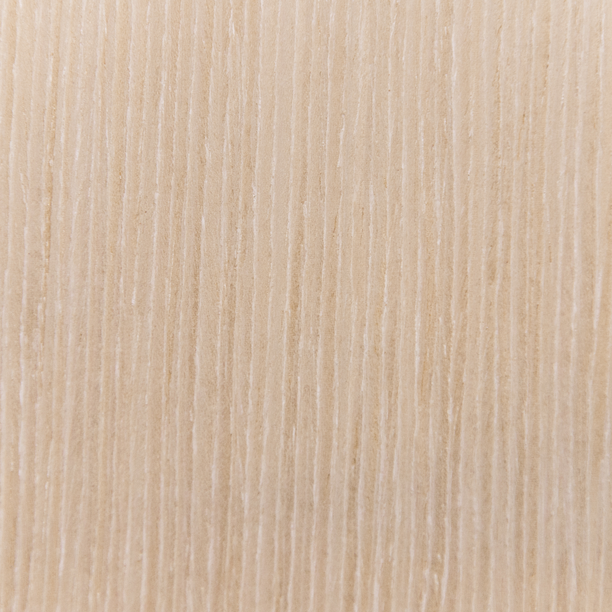 Дуб белённый светлый под лаком Артикул: D20 GRAF SBT 2R 620/00/Y19-B1-UV MAGRO Размер: 2820x615 мм Цена: 9.75 €/м2