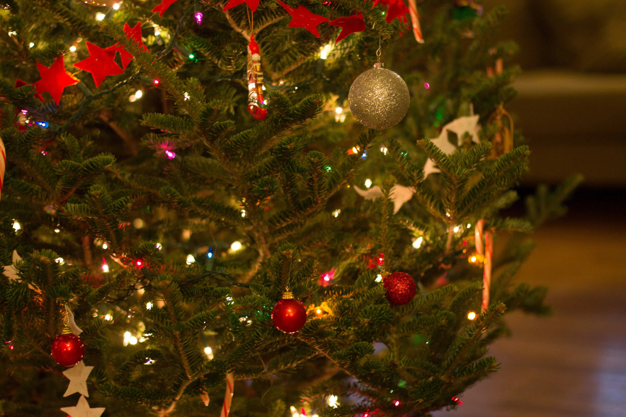 To Us Mommas With Ridiculous Christmas Expectations