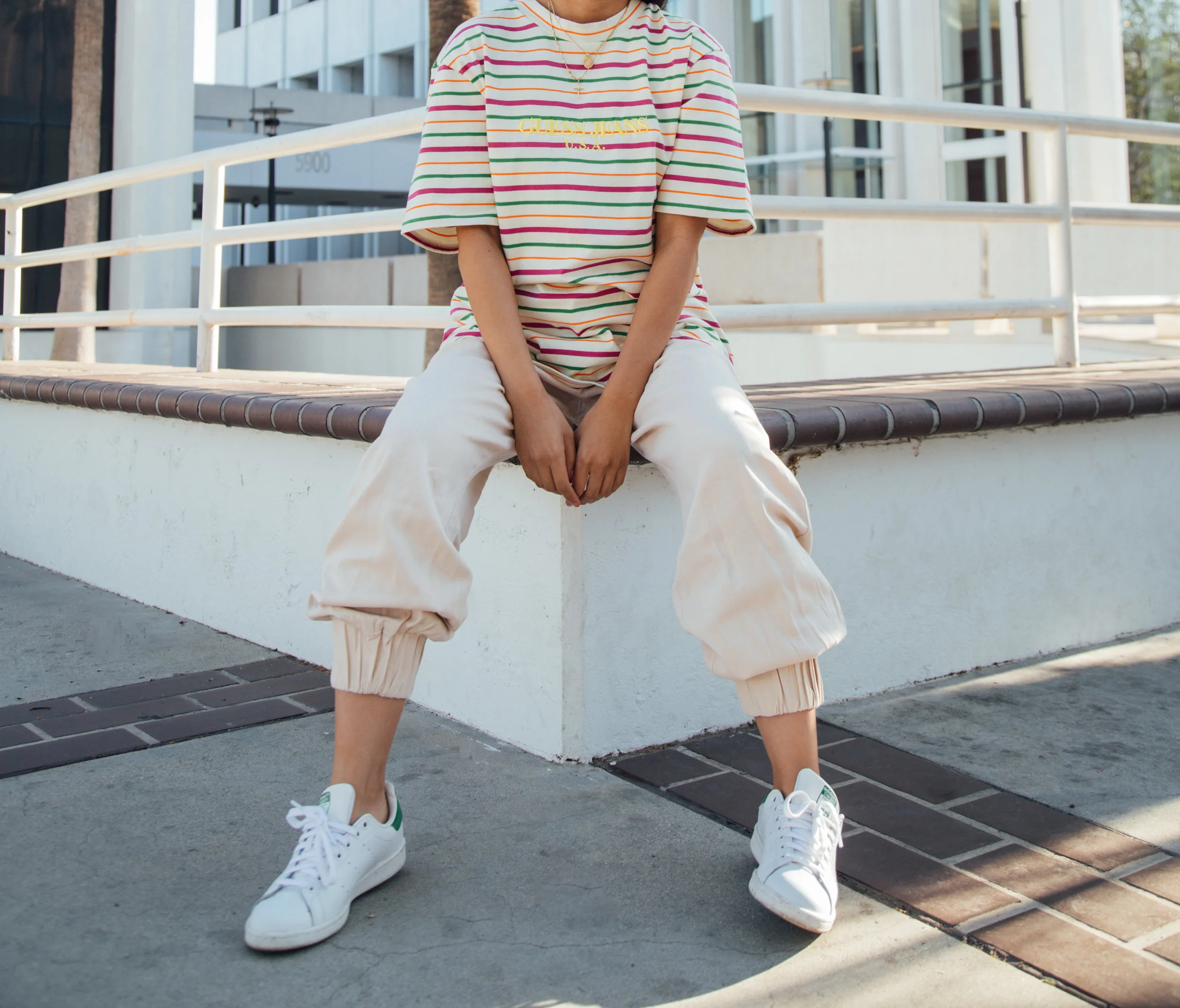 GUESS JEANS / FARMERS MARKET