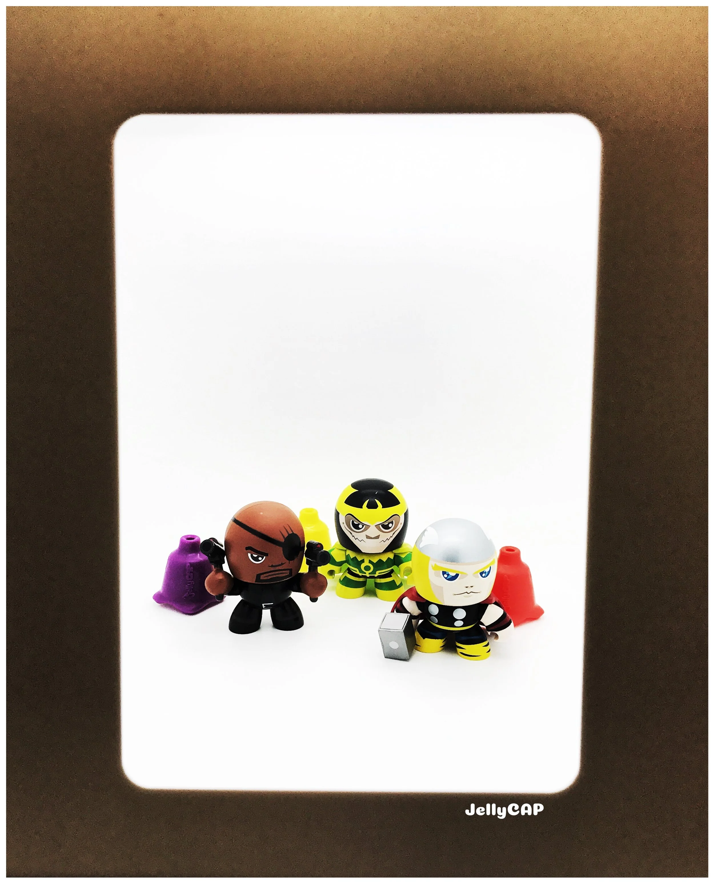  #Avengers #Marvels #JellyCAP #Fun #Sunday #Kids #Playing #Art 