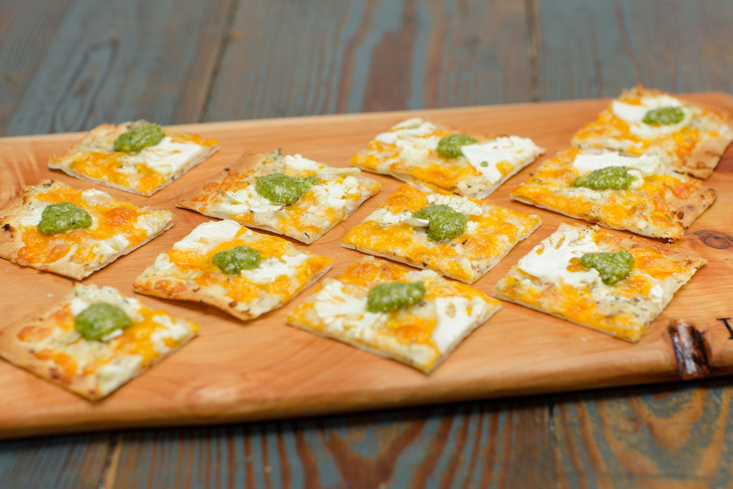 Cauliflower & Pesto Flatbread (Veg) - Hors d’ Oeuvres