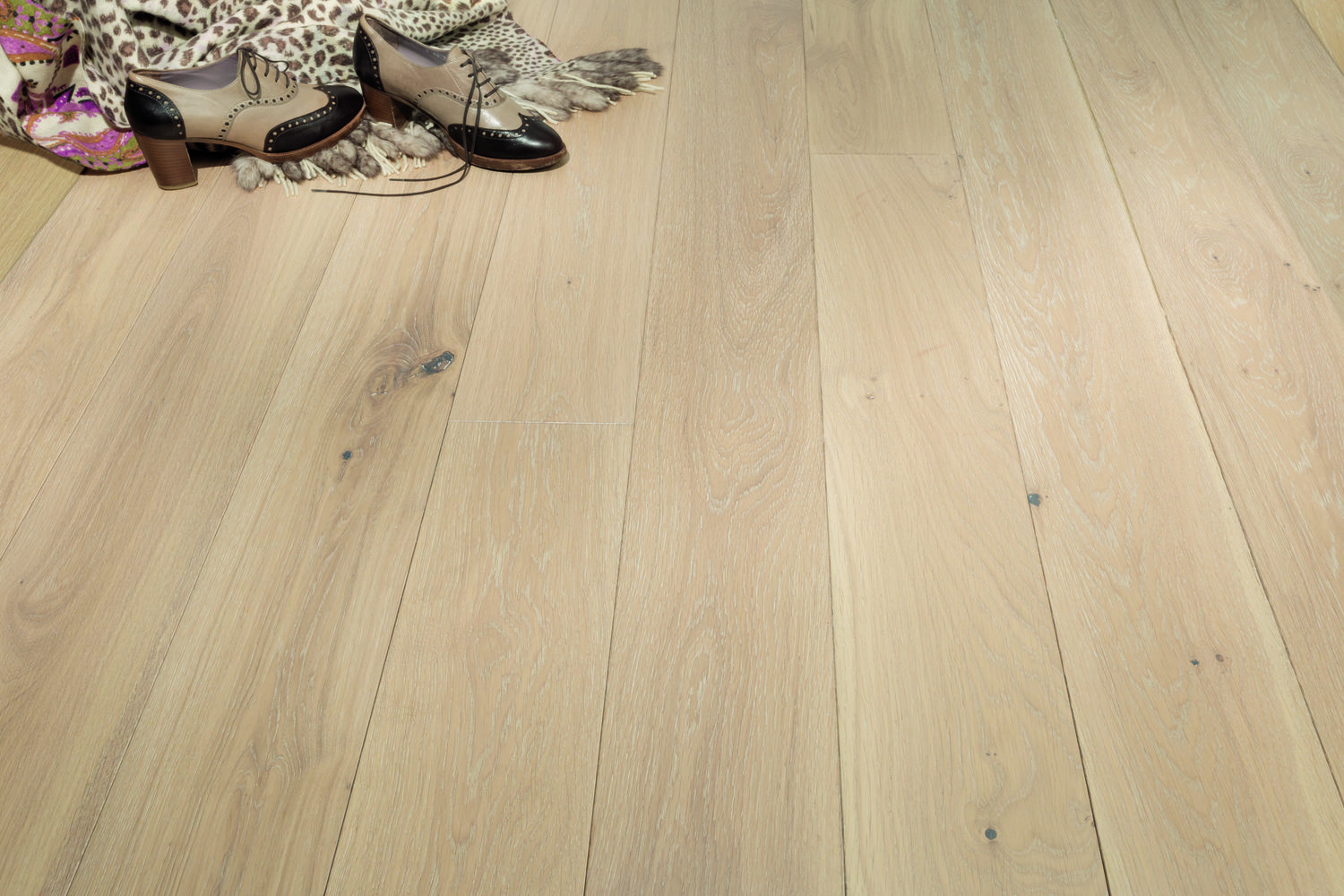Champagne Plank French White Oak, French Country Hardwood Floors