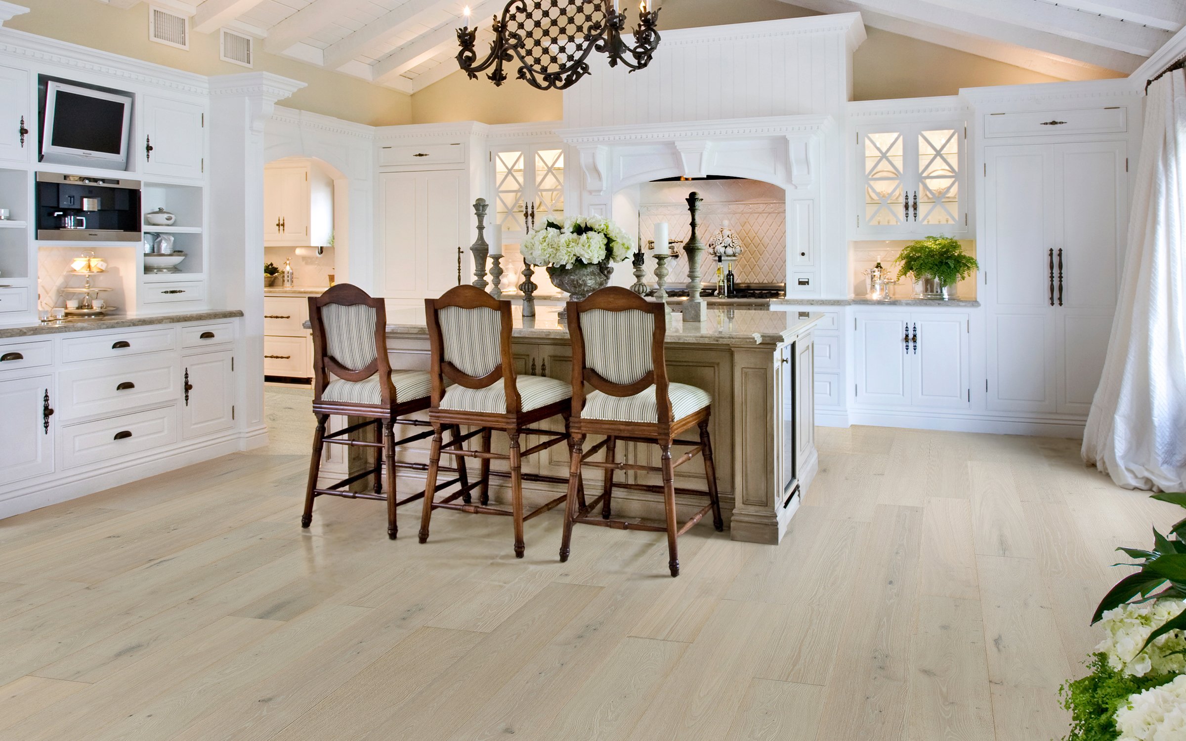 Royal Oak Designer French Vanilla Room Web Assets.jpg