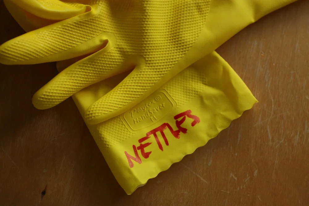Nettle gloves