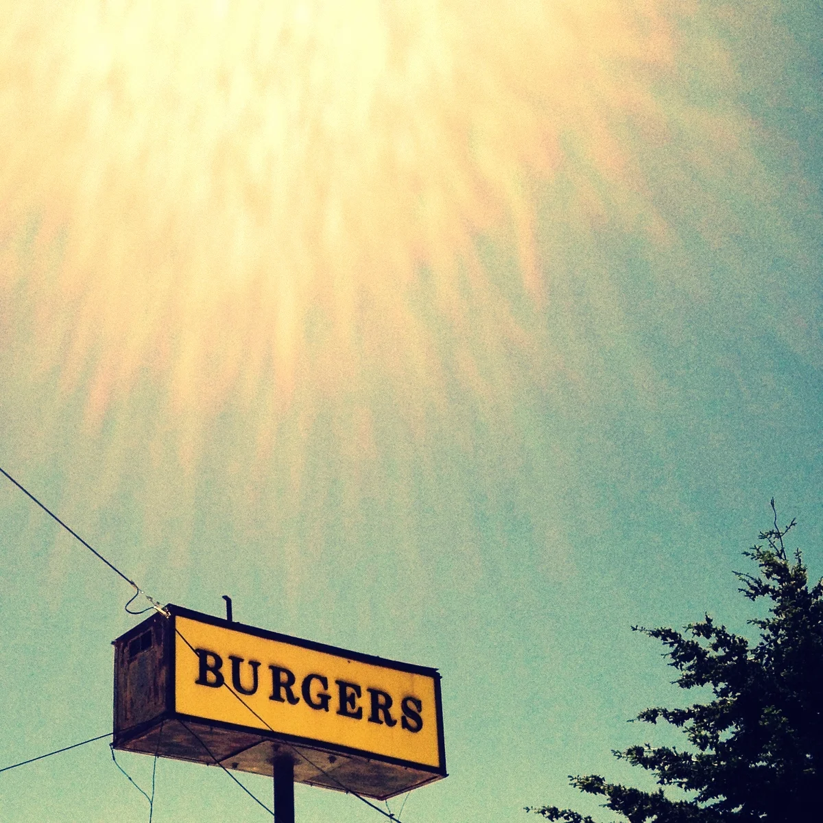  So I guess WA has like a burger/shake stand thing? I really didn't notice it until this year, but on this trip alone, we hit three of them. This was stop #2, the Cruise In in Roslyn. My favorite - really nice people and all kinds of free reading mat