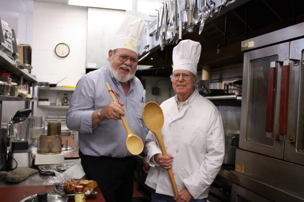  Gunnar with his volunteer sous chef John. 