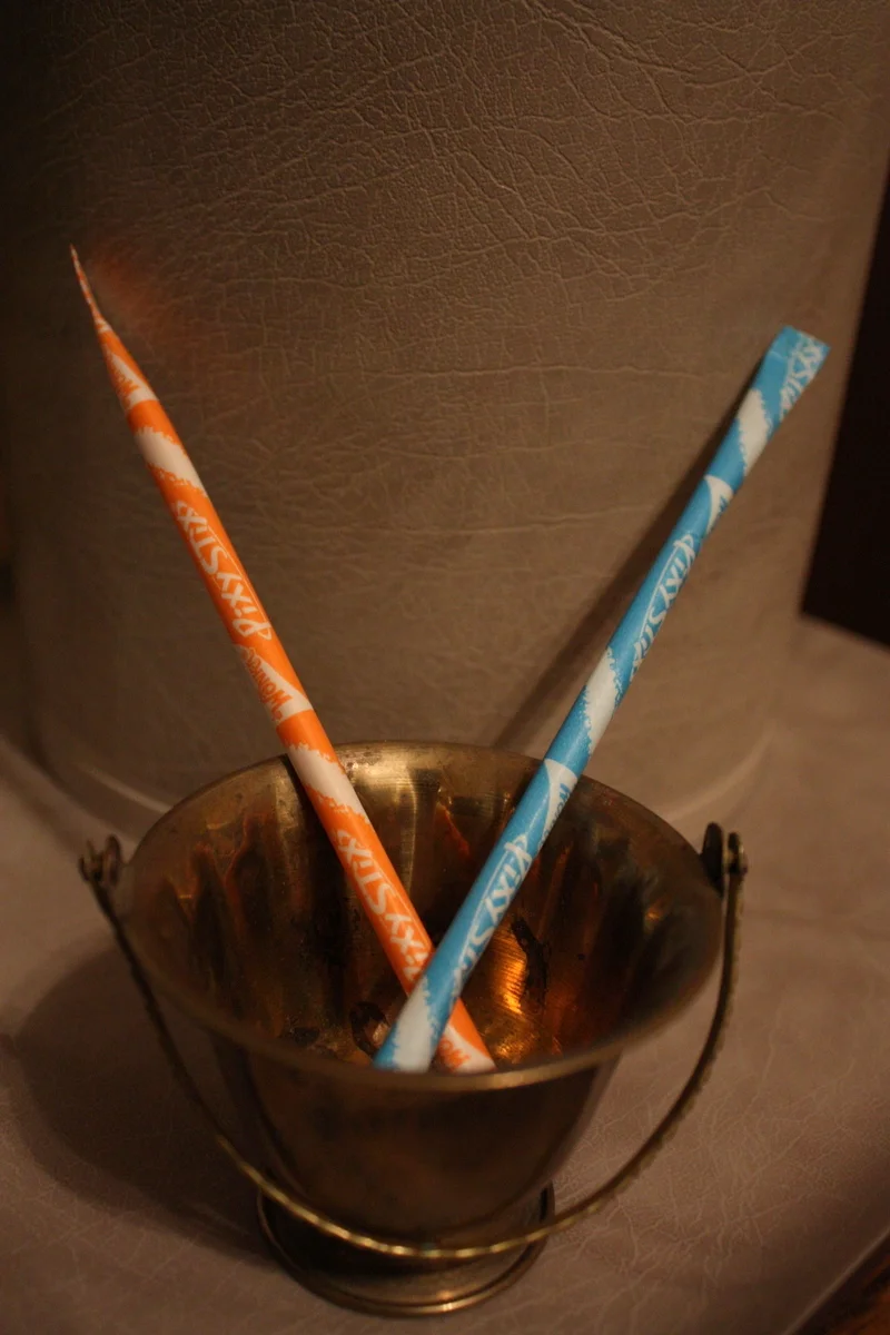  A steady decline in hotel amenities on this particular year's trip to the Southwest. Benbow Inn in the Redwoods had had free sherry. The Bakersfield Doubletree gave us the obligatory Doubletree fresh-baked cookies. The Jerome Grand Hotel had two in-