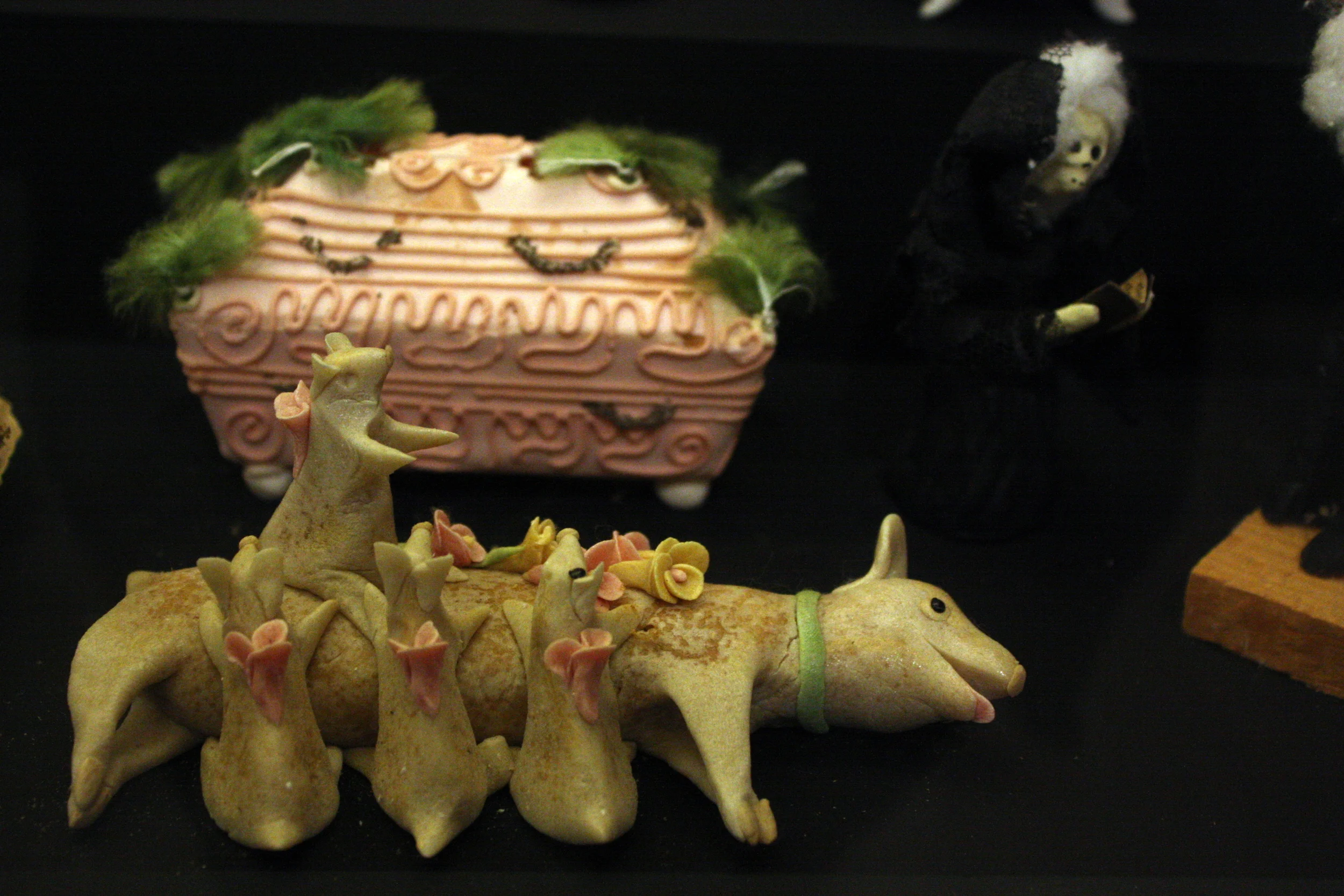  This pig looks exhausted. 