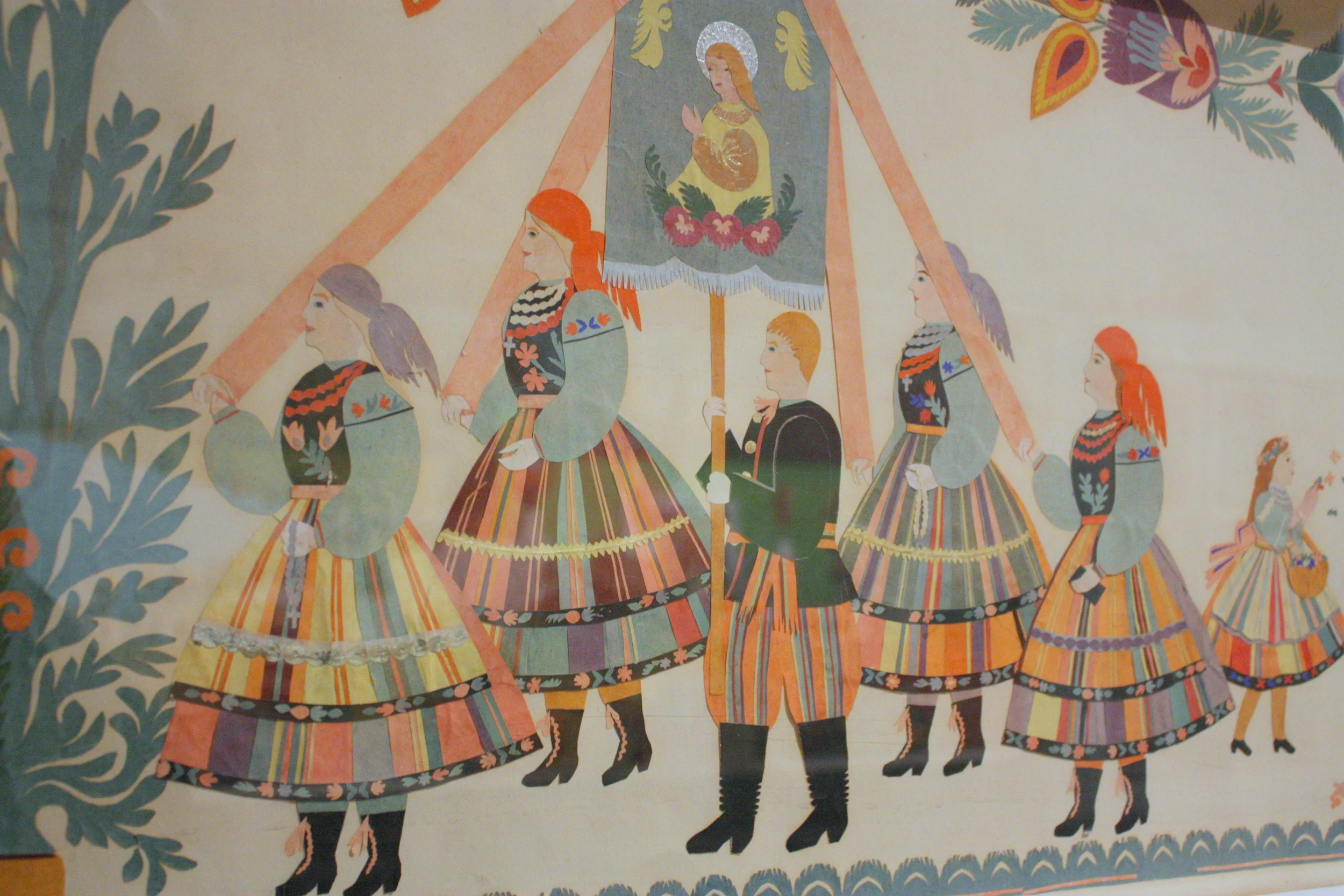  Lots of wycinanki, Polish paper cutting art. 