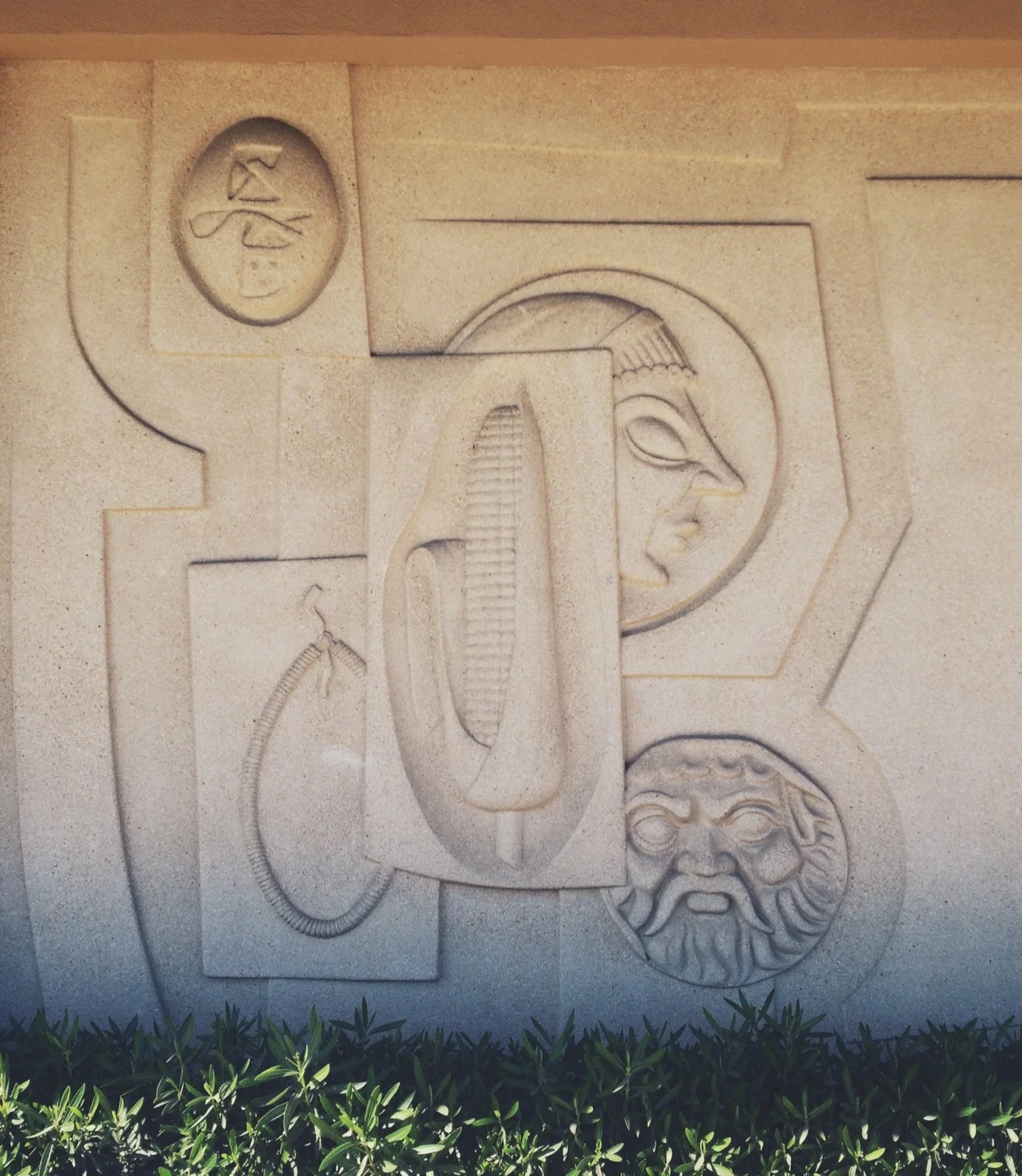  Another bank with corn-centric bas relief on its exterior. Panels by r. Phillips Sanderson. Built in 1962, orig Valley Natl Bank. 