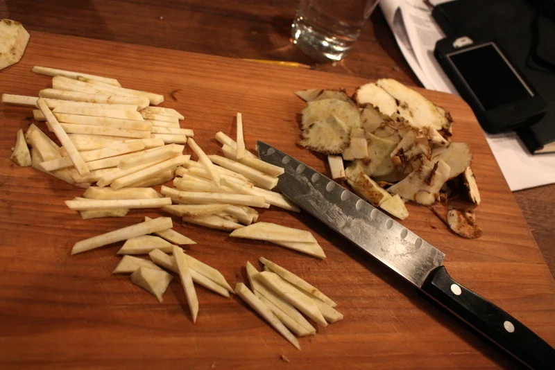  More knife skills practice as I turned the root into matchsticks. Some were sampled; I enjoyed the crunchy celery flavor 
