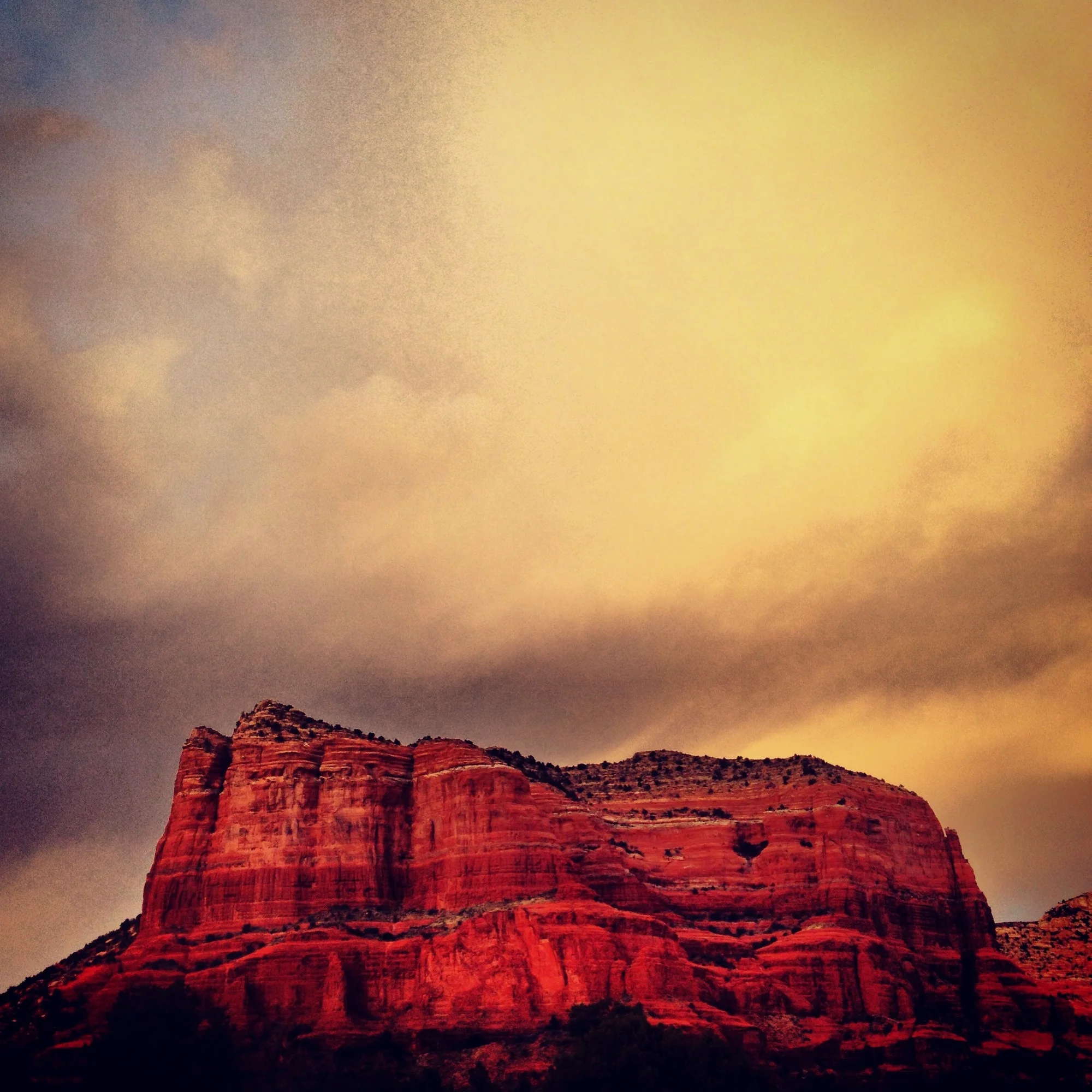  Next day we did Courthouse Butte Trail. This is the Butte from the south 