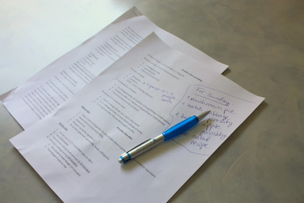  I worked in a cooking school for a while, and have taken a lot of cooking classes for this site. I've learned that it's not quite as easy as one might think to teach a good cooking class. It's important to have a good flow, to get people engaged...a