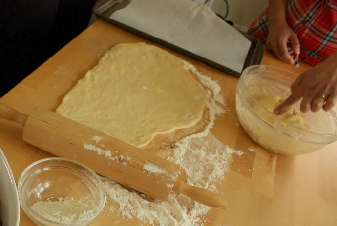  Another thing I've noticed about good cooking instructors is that they stop to point out small changes in texture, color, taste, etc. It's those little sensory markers that a novice chef might not be familiar with. Here we stopped to feel what the p