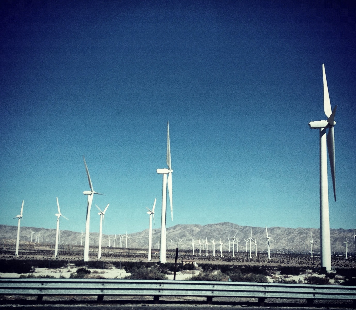 Left LA after Thanksgiving, through the wind farms of Palm Springs 