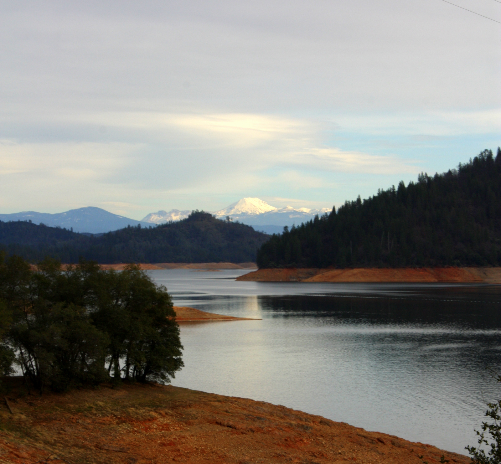  ...up to Lake Shasta and across into Oregon... 