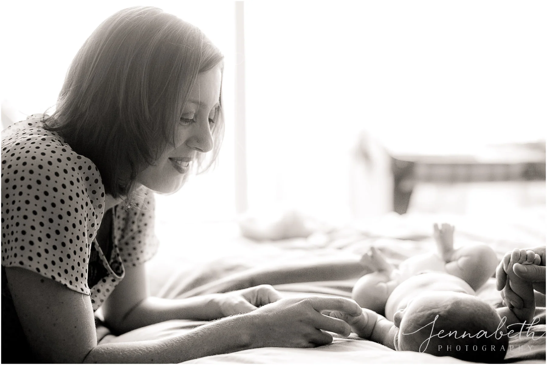 JennaBethPhotography-BurgNewborn-2.jpg