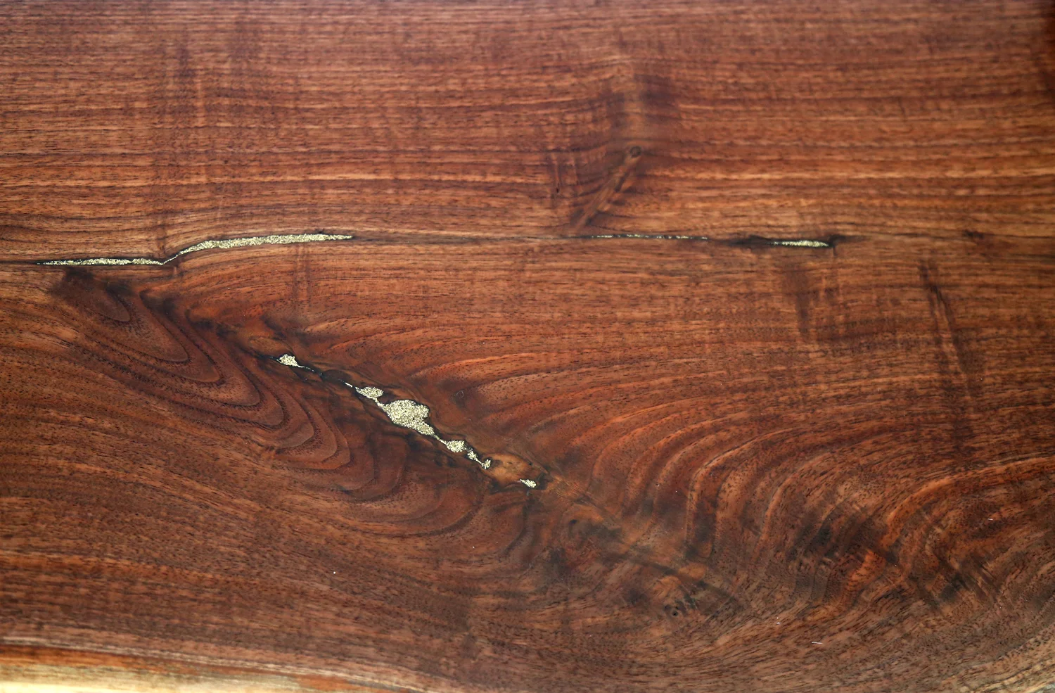 walnutliveedgebench_7_1500x985.jpg