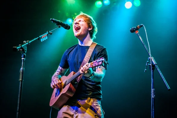 Chart-Topper Plays Surprise Show