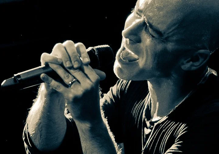 ‘Lightning Crashes’ Onto Paramount Stage